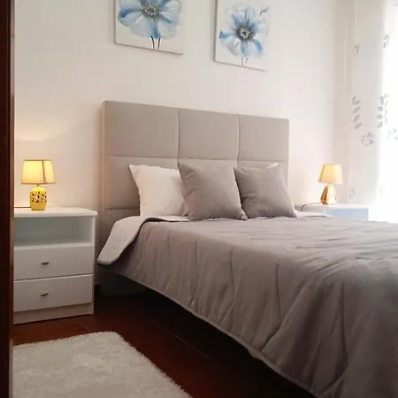 Chalas Place Apartamento Nazaré