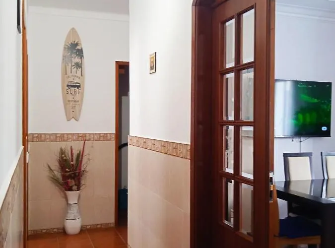 Chalas Place شقة نازاريه