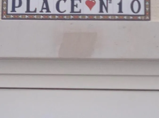 Apartament Chalas Place *