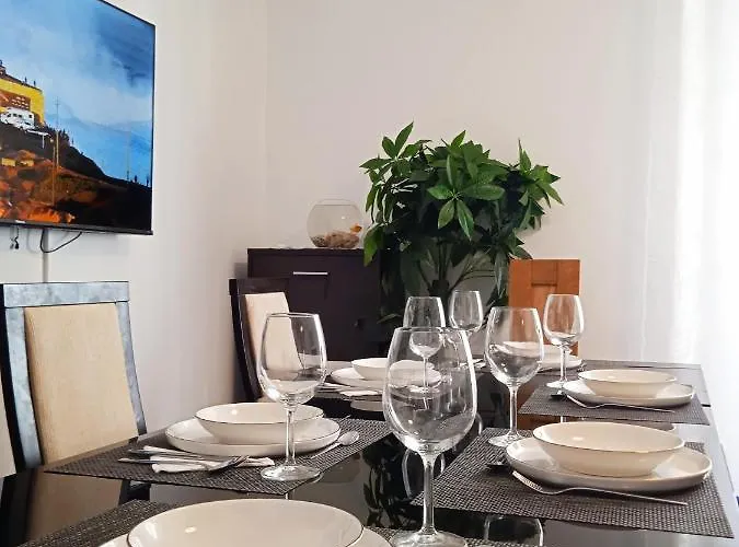 Chalas Place דירה *